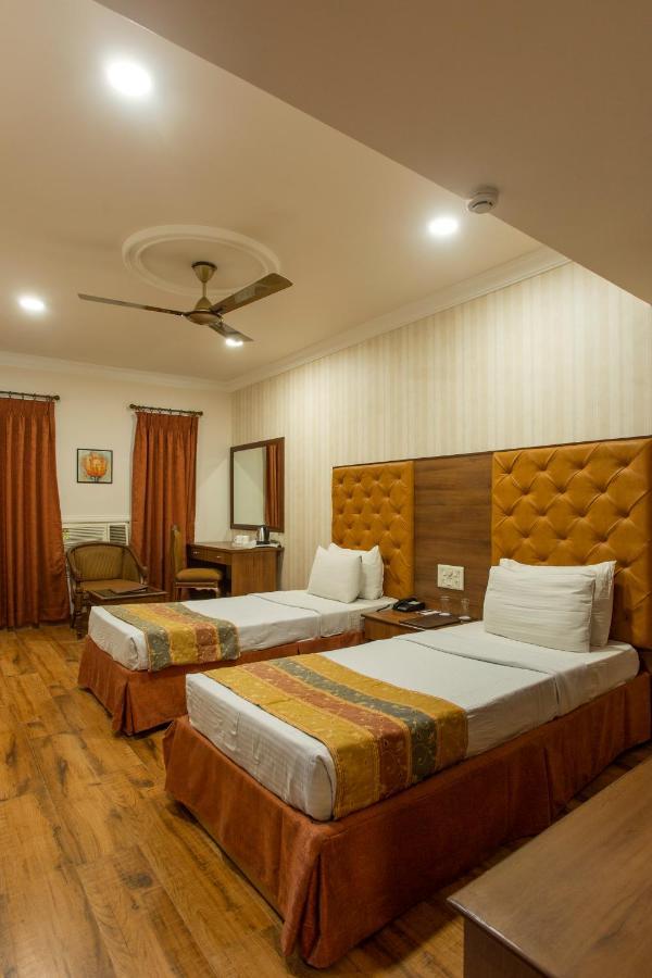 The Grand Regency Hotel Rajkot Exterior photo