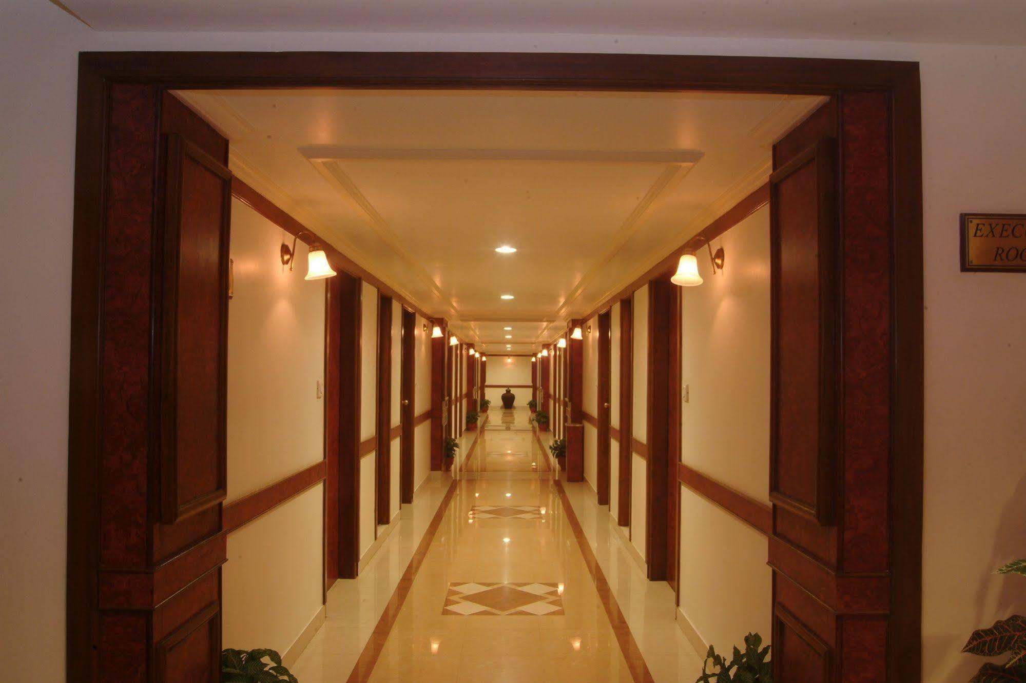 The Grand Regency Hotel Rajkot Exterior photo