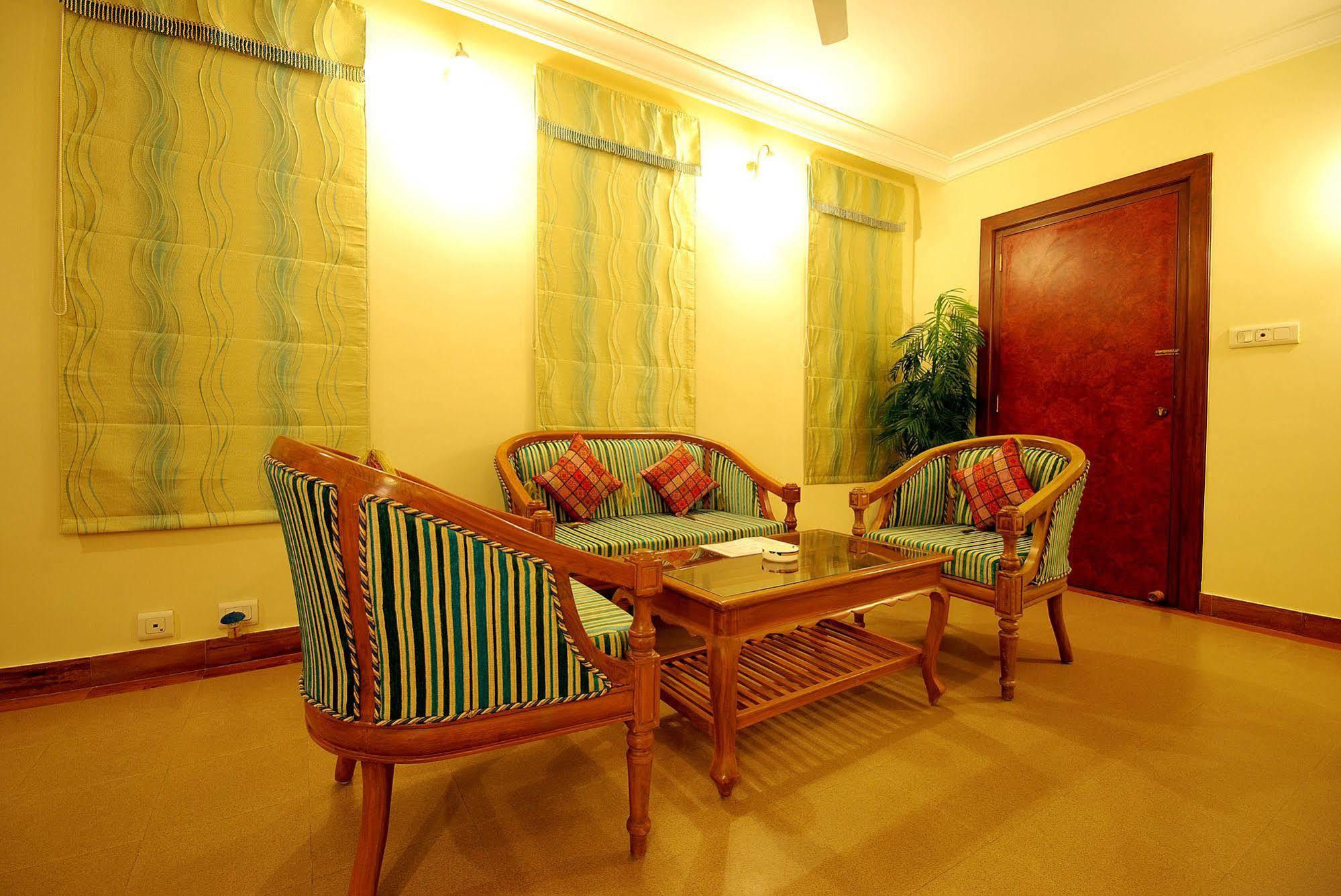 The Grand Regency Hotel Rajkot Exterior photo