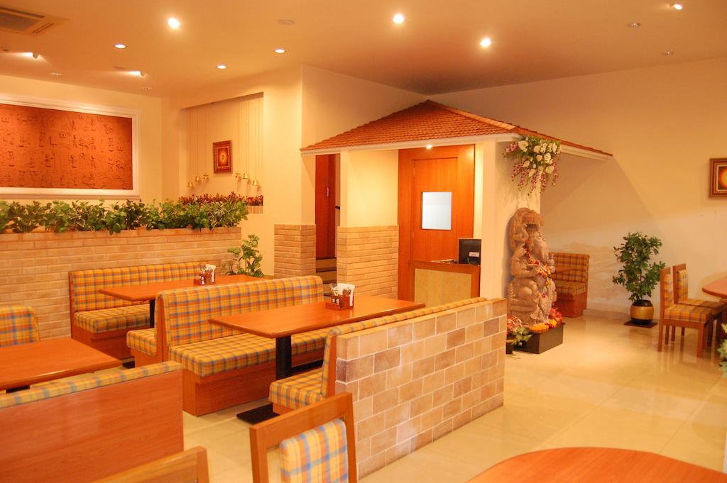 The Grand Regency Hotel Rajkot Exterior photo